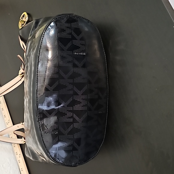 MICHAEL Michael Kors Jet Set Black Patent shoulder bag - Picture 6 of 14